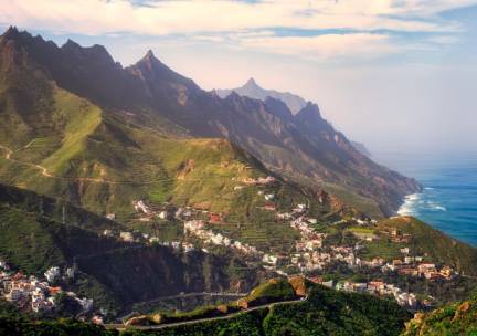 Tijd om het Canarische eiland Tenerife te verkennen! O.b.v. halfpension incl. vlucht en transfer