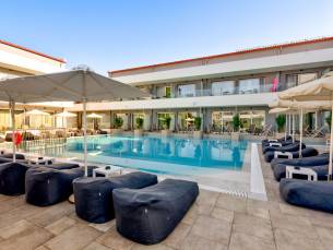 White Olive Premium Hotel