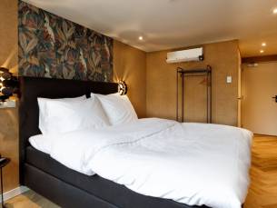 MEGADEAL! ⚡ Luxe en gezellig 4*-hotel in Drenthe incl. ontbijt en portie bitterballen + GRATIS parkeren!