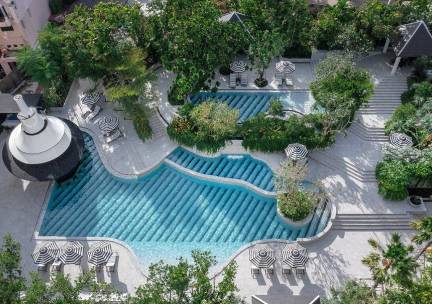 The Royal Paradise