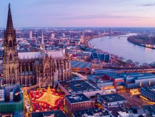 ???? H&eacute;t ultieme kerstuitje naar Keulen: Struin langs talloze sfeervolle kerstmarkten en geniet van een LUXE 4*-hotel incl. ontbijt & op loopafstand van de kerstmarkten!