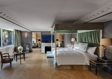 Hôtel de Berri Champs-Élysées, a Luxury Collection Hotel