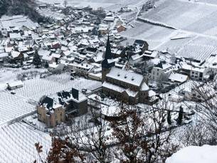 SUPER DEAL! ⚡ Verblijf all-inclusive in de prachtige Ahr Wijnstreek in Mayschoss + terras met uitzicht op de wijngaarden!