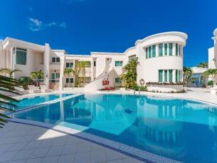 Flamingo suite boutique hotel