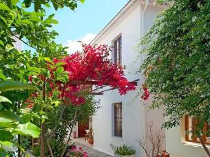 Maria Studios & Appartementen