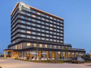 3=2 SPECIAL! ⚡ 4*-Van der Valk hotel nabij Den Haag incl. ontbijt