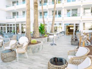 Coral Ocean View - adults only