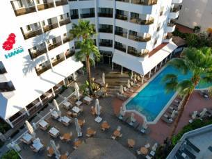 Hawaii hotel by Yunus