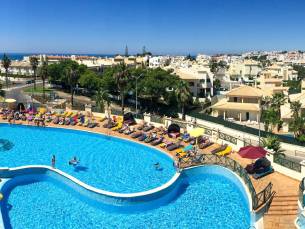 Ontspannen in een 5*-hotel nabij het strand in Albufeira incl. vlucht en o.b.v. ontbijt, halfpension of all-inclusive