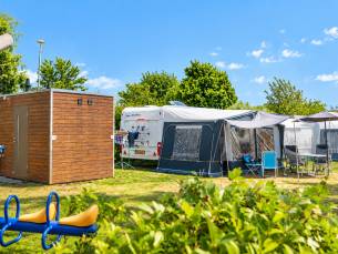 Kampeerplaats met prive sanitair