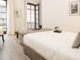 Hotel Molina Lario