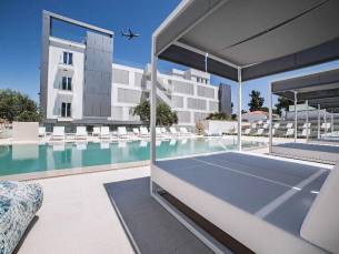 Ray Hotel