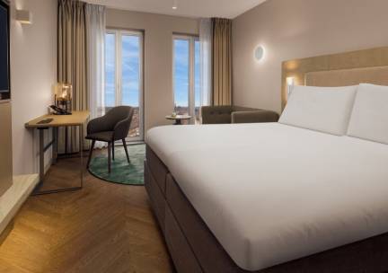 Geniet in een 4*-hotel in het hart van Groningen incl. ontbijt en NS treinretour