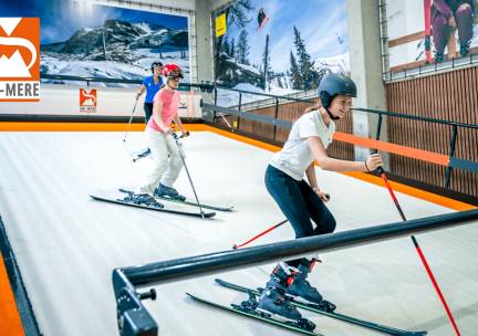 Ski- of snowboardles (60 min) + materiaal bij Ski-Mere