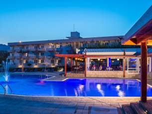 Zoes Hotel