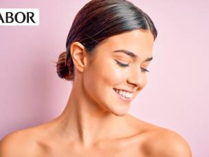 Microneedling + radiofrequentie voor zone naar keuze