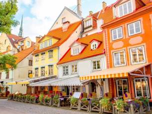 Dwars door de Baltische Staten: De Highlights van Litouwen, Letland & Estland incl. vlucht, ontbijt & HUURAUTO!