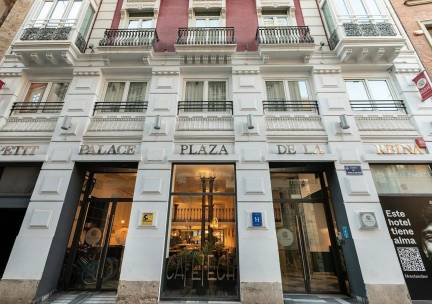 Petit Palace Plaza de la Reina