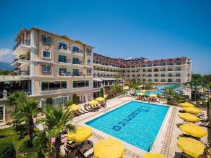 Oceanica Beach Resort