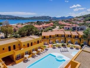 Blu Laconia Village