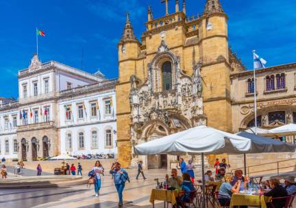 ⏰ MEGA FLASHDEAL OP=OP UPGRADE! ⚡ complete 8-daagse fly & drive klassiek Portugal: o.a. Porto, Lissabon & Coimbra incl. 4*-hotels & ontbijt!