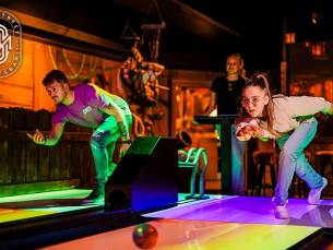 Bowlen (1 uur) + bittergarnituur (2-6 personen) in hartje Eindhoven