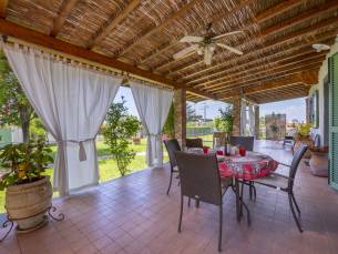 Villa Clara few km from the sea