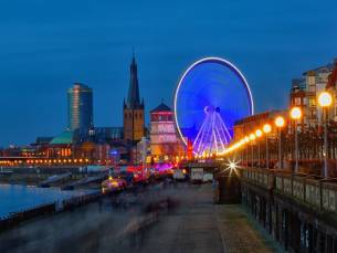 MEGADEAL! ⚡ Ontdek de historische stad Düsseldorf vanuit een trendy hotel in het centrum!
