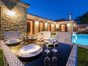 Kyveli Villa