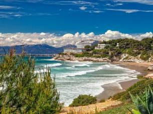 Heerlijke zonvakantie in een 4*-hotel nabij de kust van Salou in Spanje incl. vlucht, transfer en ontbijt!