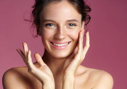 Gezichtsbehandeling naar keuze (30 of 45 min)