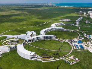 The St. Regis Kanai Resort