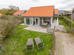 Zonnedorp 22 Holiday Home Anoes Renesse | Beach-nearby Comfort in Zeeland