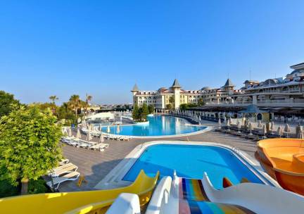 Side Star Resort