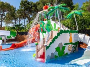 Geniet in het levendige Blanes op een gezellige familiecamping aan de Costa Brava