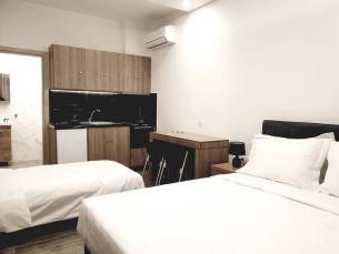 Eantos Studios En Suites