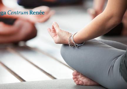 3 of 5 yogalessen (75 min)