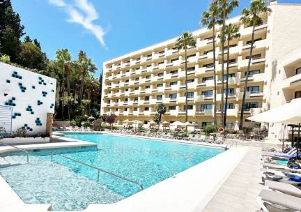 Zon, zee en zaligheid in Torremolinos incl. vlucht en ontbijt of halfpension of all-inclusive