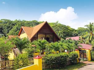 Takamaka Green Village