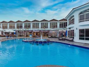 Minamark Beach Resort
