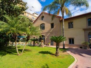 DWO Valencia by Checkin