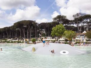 8 daagse vliegvakantie naar Village Fabulous in rome, italie