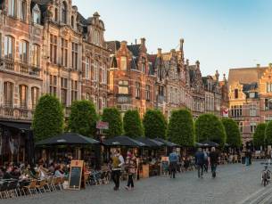 STUNT! ⚡ Modern 4*-hotel op een TOP LOCATIE in het centrum van Leuven incl. ontbijt en 3-gangendiner!