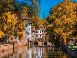 Geniet in een 4*-hotel in historisch Straatsburg en ontdek de bekende Elzas wijnroute incl. ontbijt en een wijnproeverij!