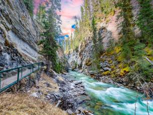 Western Lodges and Resorts