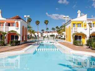 Bungalows Cordial Green Golf