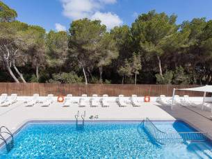 8 daagse vliegvakantie naar Typic Art in santa eulalia, spanje