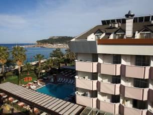 Fame Beach Hotel