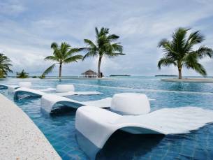 Kandooma Holiday Inn