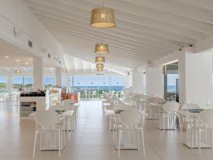 FERGUS Style Carema Beach